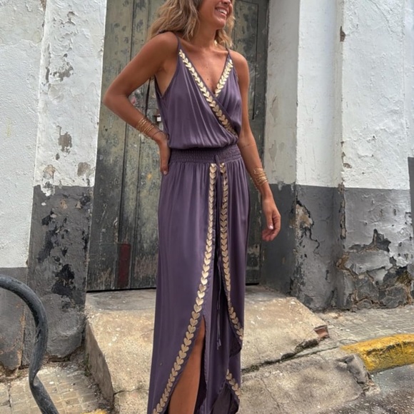 Sleeveless Jumpsuit Purple Spaghetti V-Neck Gold Trim Split Leg Romper S - Picture 1 of 2